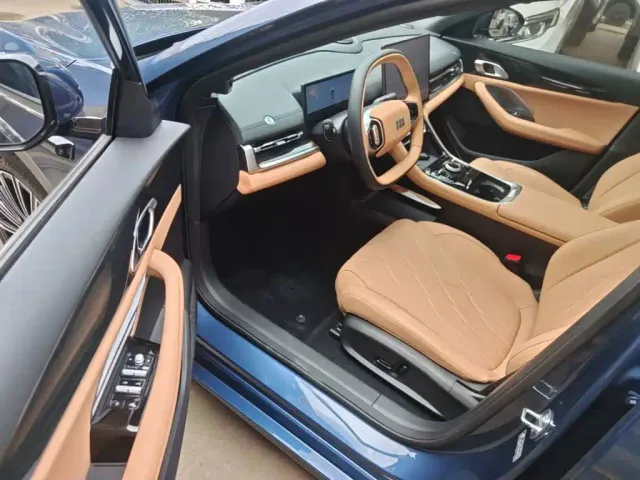 Geely Galaxy A7 — Фото автомобиля 11