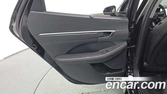 Hyundai Sonata — Фото автомобиля 14