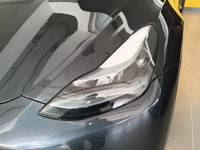 Tesla Model Y — Фото автомобиля 23