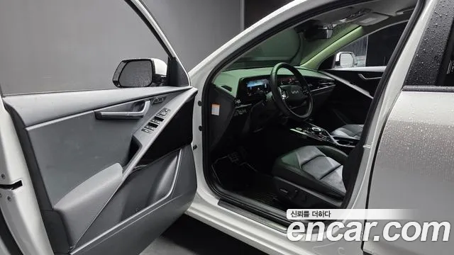 Kia Niro The All New Niro Signature — Фото автомобиля 10