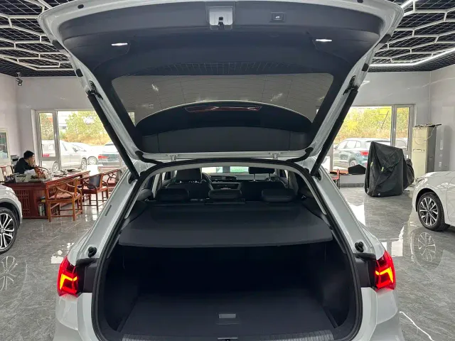Audi Q3 — Фото автомобиля 11