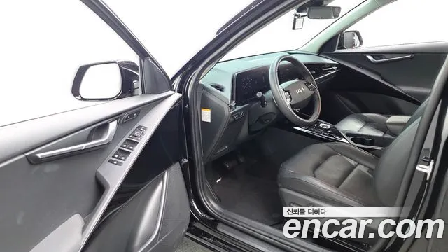 Kia Niro — Фото автомобиля 15