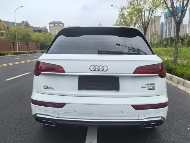Audi Q5L — Фото автомобиля 20