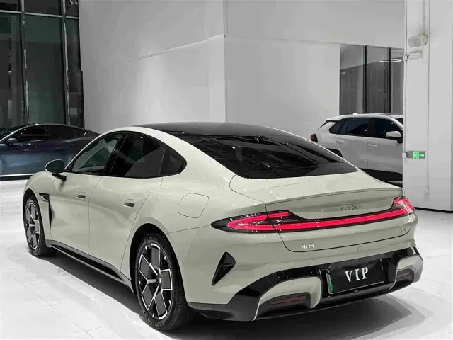 Xiaomi SU7 — Фото автомобиля 8