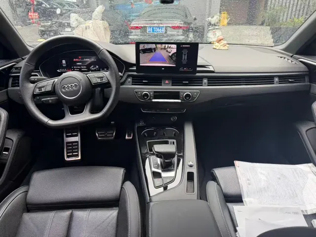 Audi A4L — Фото автомобиля 5