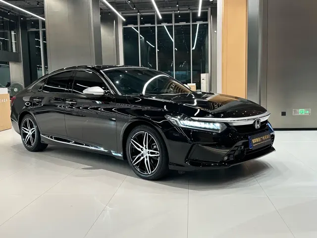 Honda Inspire — Фото автомобиля 3