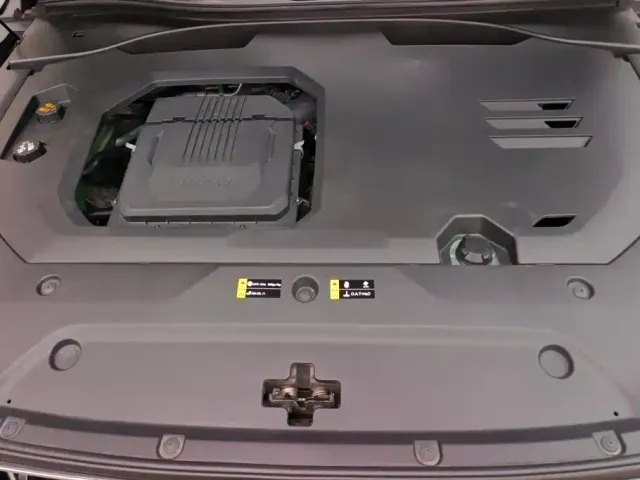 GAC Trumpchi GS8 — Фото автомобиля 10