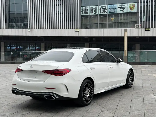 Mercedes-Benz C-Class — Фото автомобиля 12