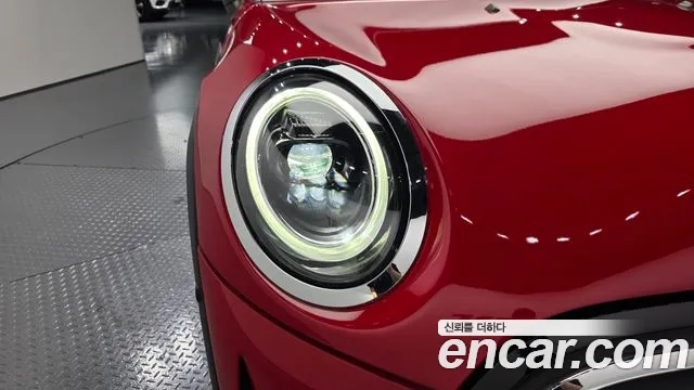 Mini Cooper Cooper Classic Plus — Фото автомобиля 22