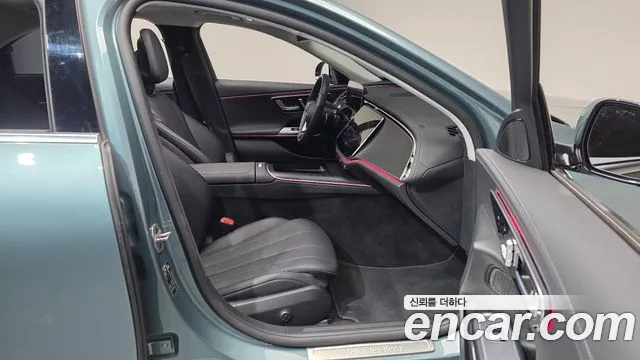 Mercedes-Benz E-Class — Фото автомобиля 11