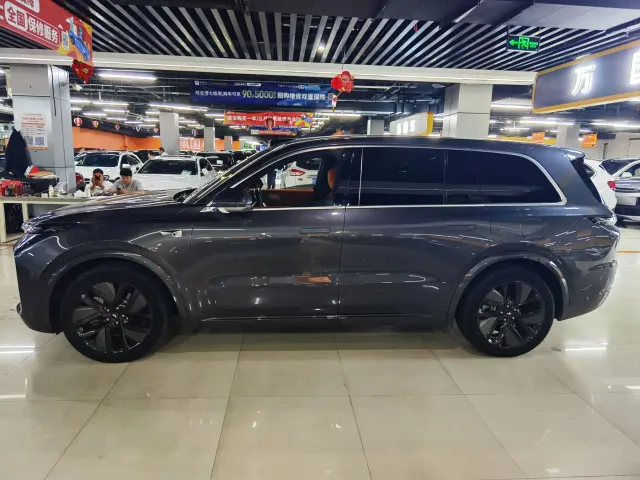 Li Auto L9 — Фото автомобиля 2