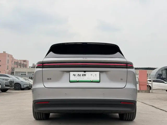 Li Auto i6 — Фото автомобиля 11