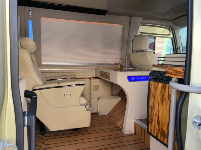 Toyota Coaster — Фото автомобиля 8