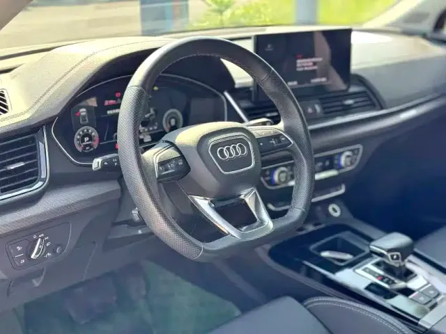 Audi Q5L — Фото автомобиля 2
