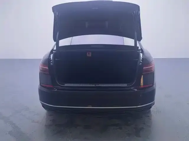Volkswagen Passat — Фото автомобиля 16