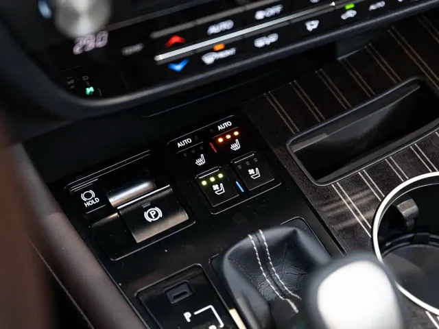 Lexus RX — Фото автомобиля 19