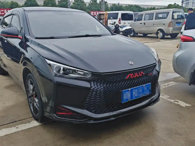 Dongfeng Yixuan — Фото автомобиля 3