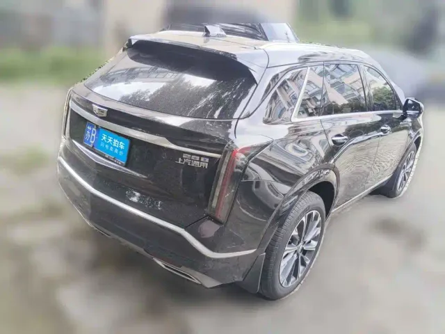 Cadillac XT5 — Фото автомобиля 2