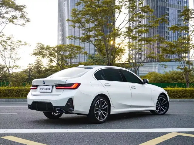 BMW 3 Series — Фото автомобиля 5