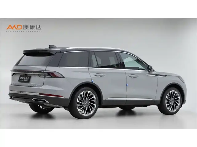 Lincoln Aviator — Фото автомобиля 3