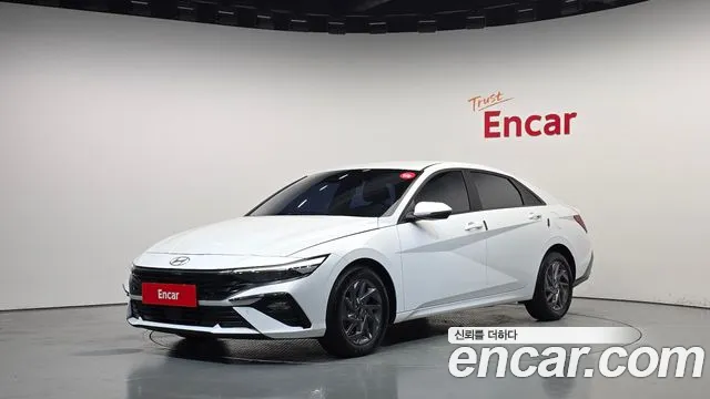 Фотография автомобиля — Hyundai Avante CN7