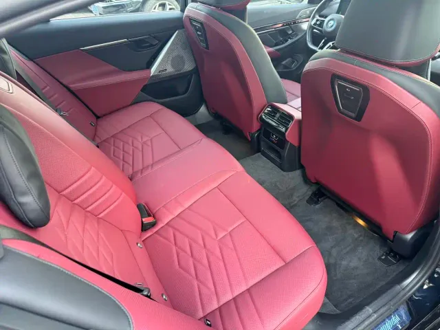 BMW i5 — Фото автомобиля 15
