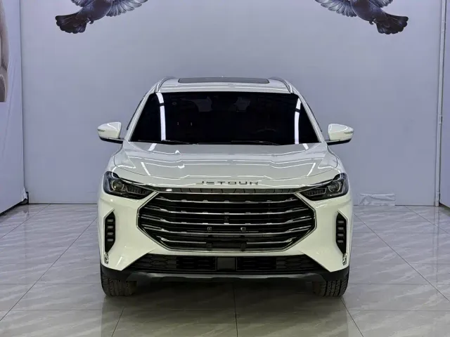 Jetour X70 Plus — Фото автомобиля 2