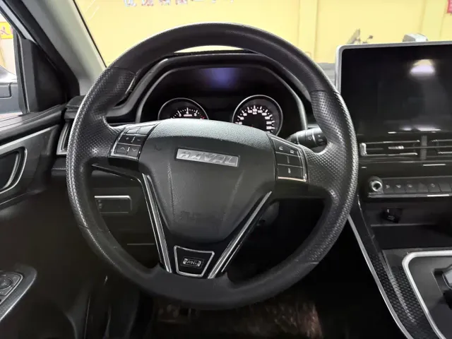Haval M6 — Фото автомобиля 13