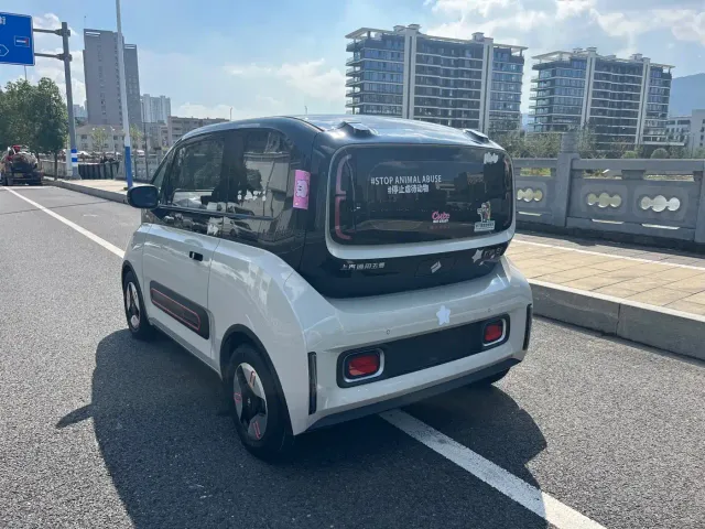 Baojun KiWi EV — Фото автомобиля 6