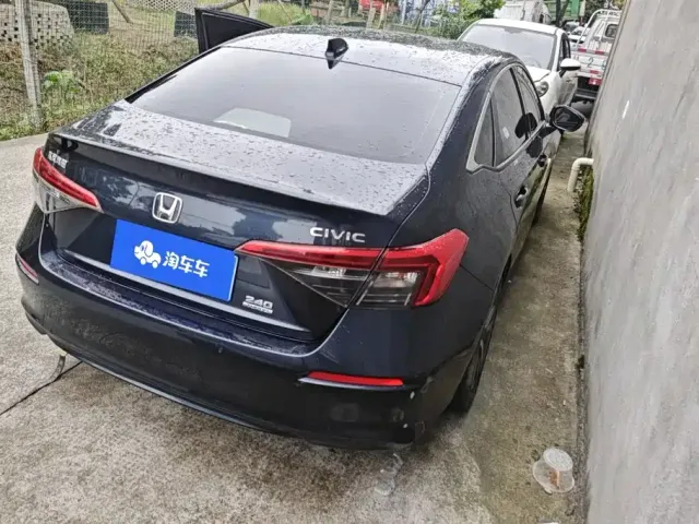 Honda Civic — Фото автомобиля 3