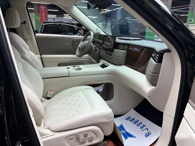 IM Motors LS9 — Фото автомобиля 7