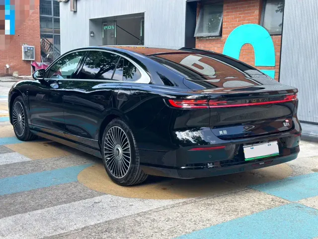 Voyah Auto VOYAH Zhuiguang L 2025 Mid-configuration Model — Фото автомобиля 7