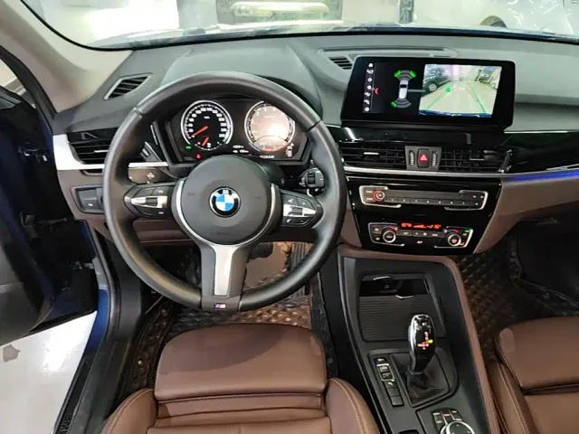 BMW X1 — Фото автомобиля 10
