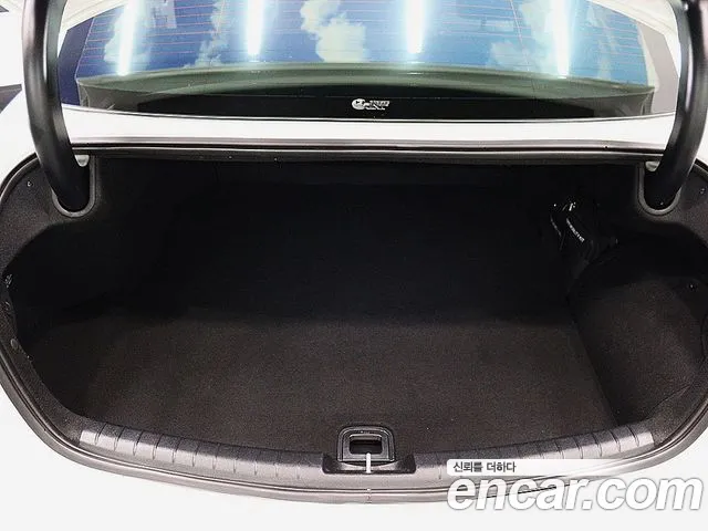 Hyundai Grandeur — Фото автомобиля 20