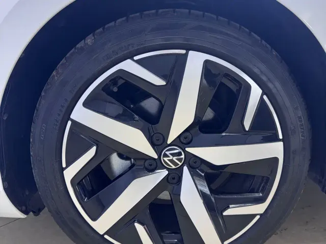 Volkswagen Lamando — Фото автомобиля 25