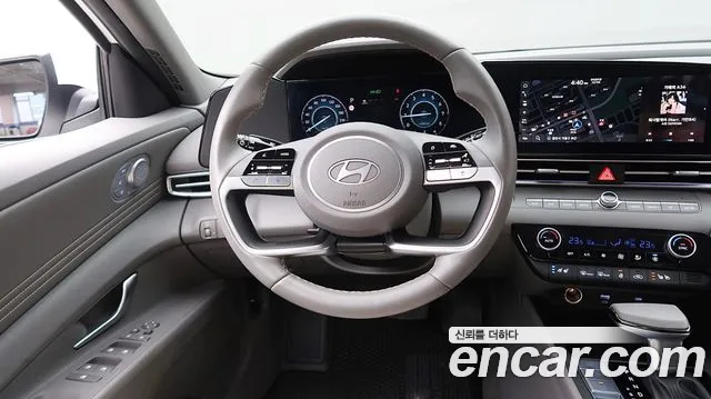 Hyundai Avante CN7 — Фото автомобиля 10