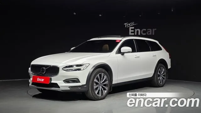 Фотография автомобиля — Volvo V90