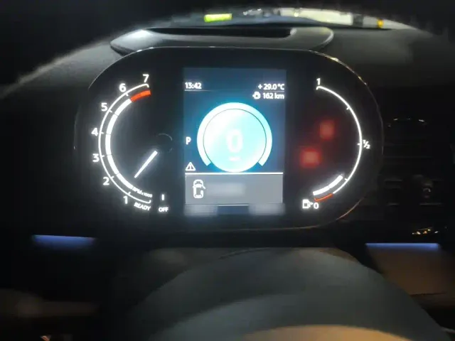 MINI Hatch — Фото автомобиля 3