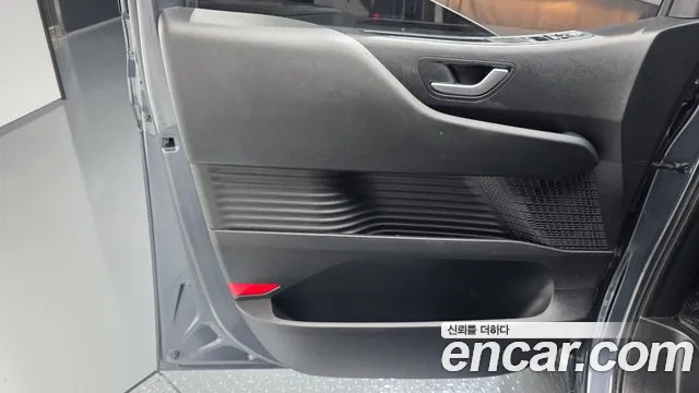 Hyundai Staria Staria Карго 3 места — Фото автомобиля 24