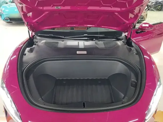 Xiaomi SU7 — Фото автомобиля 19