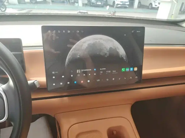 Leapmotor C10 — Фото автомобиля 12
