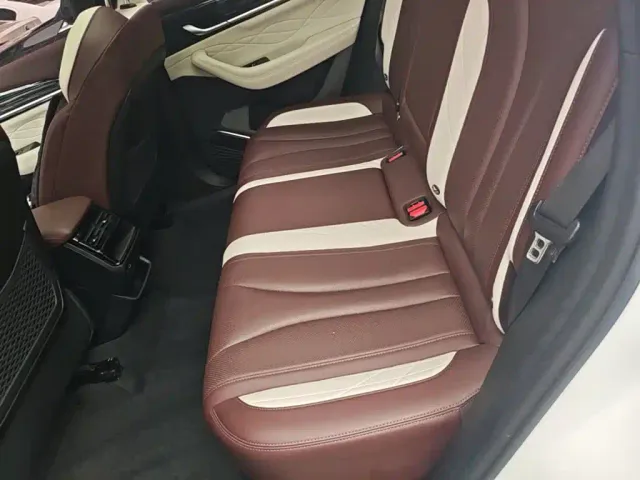Geely Xingyue L — Фото автомобиля 16