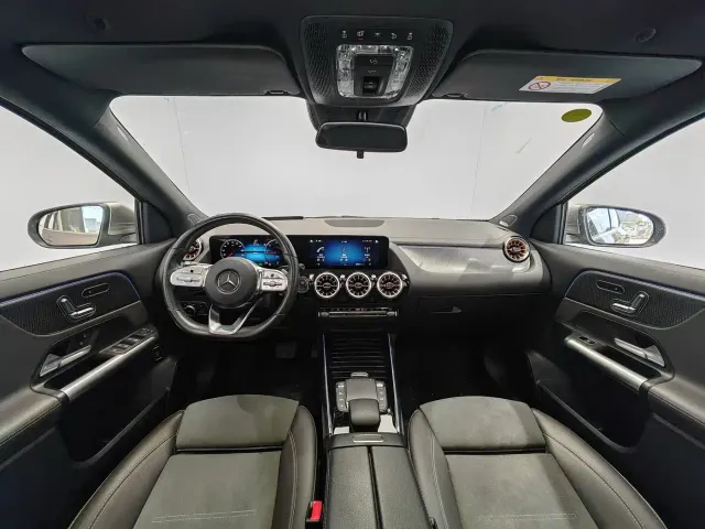Mercedes-Benz EQA — Фото автомобиля 10