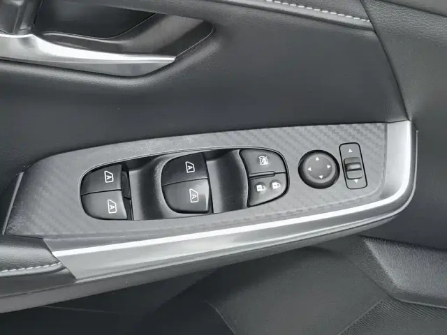 Nissan Sylphy 2023 1.6L CVT Deluxe Edition — Фото автомобиля 9