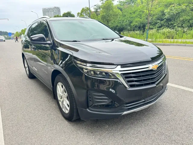 Chevrolet Equinox — Фото автомобиля 3