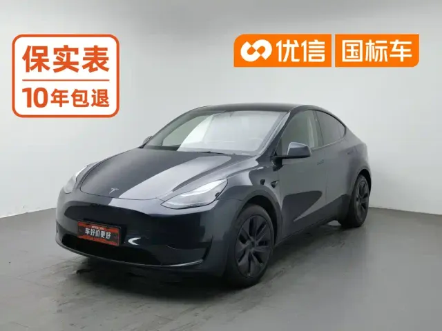 Фотография автомобиля — Tesla Model Y