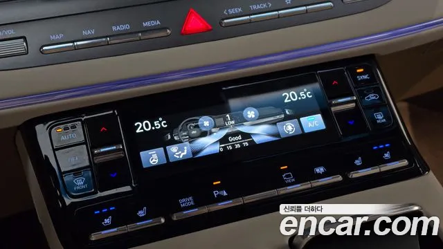 Hyundai Grandeur New — Фото автомобиля 30