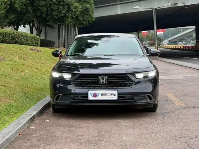 Honda Accord — Фото автомобиля 2