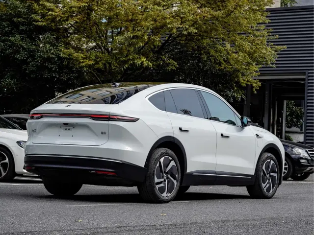 Nio EC7 — Фото автомобиля 4