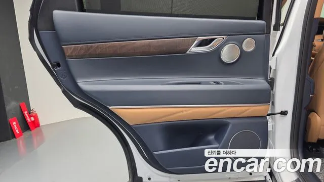 Genesis GV80 — Фото автомобиля 14